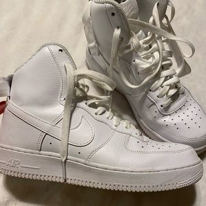 Nike Air-Force High Top - Womens